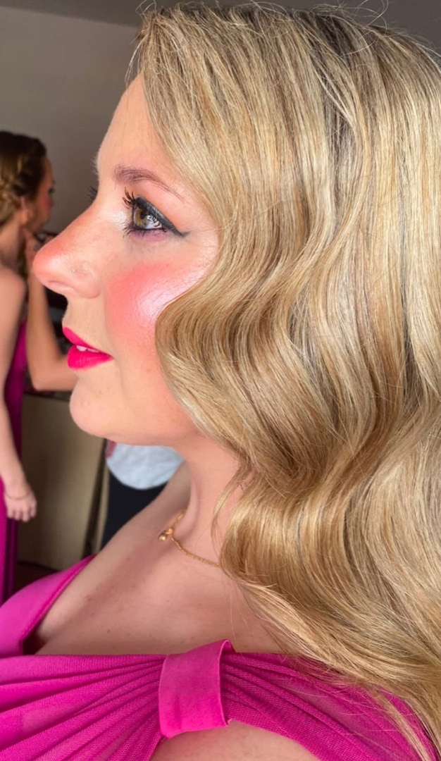 Dama de honor · perfil